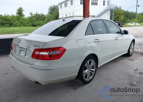 2011 Mercedes-Benz E 350 4Matic z USA, uszkodzony, nr VIN WDDHF8HB6BA483650